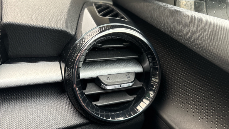 Skoda Fabia 1.0 MPI 80 Colour Edition 5dr Petrol Hatchback